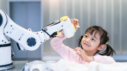 Kid-robot-technology-shutterstock_1224997309.jpg